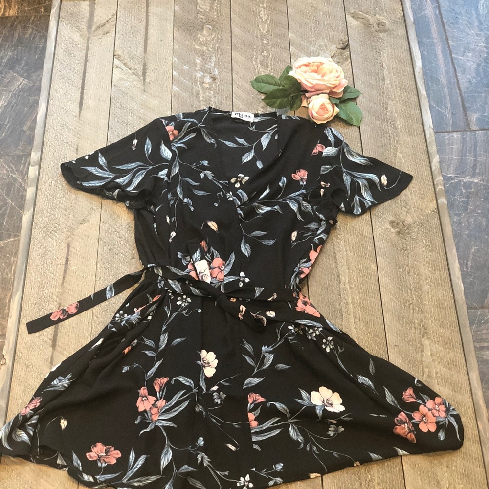 Show Me Your MuMu Whitney Wrap Floral Sheer - Picture 4 of 5